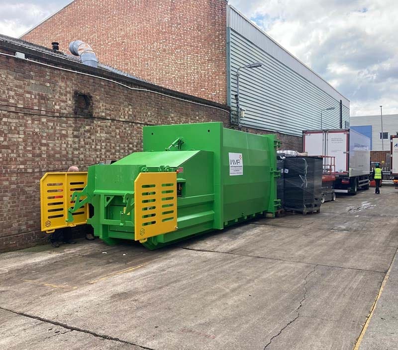 32yd portable compactor with wheelie bin tipper